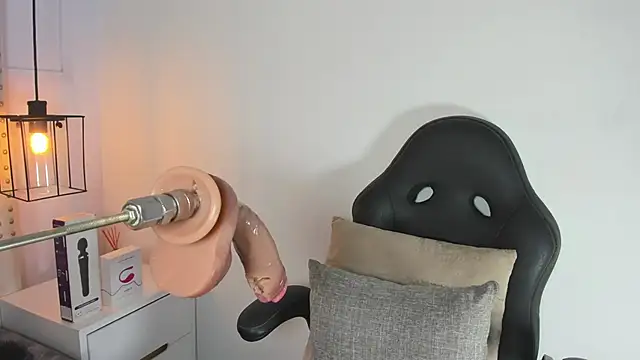 Snapshot of baby_naughty1_ chatting on 01-10-25, 01:31 baby naughty1 online show from 01-10-25, 01:31