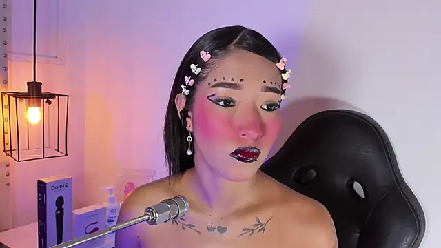 Snapshot of baby_naughty1_ chatting on 03-06-25, 01:14 baby naughty1 online show from 03-06-25, 01:14