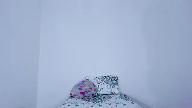 Snapshot of serafelle chatting on 05-17-26, 08:16 serafelle online show from 05-17-26, 08:16