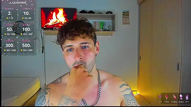 Snapshot of Ares_blue chatting on 02-11-26, 12:26 Ares blue online show from 02-11-26, 12:26