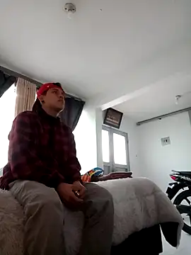 Snapshot of Ssan25 chatting on 10-07-25, 06:38 Ssan25 online show from 10-07-25, 06:38