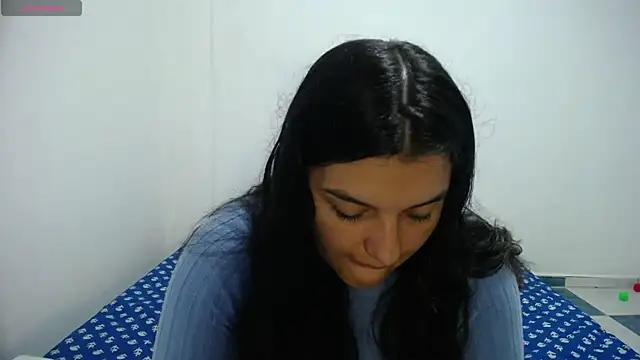 Laurenkenner  online show from 12-17-24, 07:37