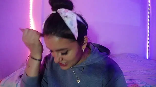 Laurenkenner  online show from 03-22-25, 07:09