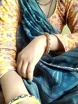 Snapshot of Cutkajal chatting on 03-04-25, 06:58 Cutkajal online show from 03-04-25, 06:58