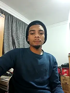 Snapshot of 29YOURZ_28_ chatting on 10-26-25, 05:30 29YOURZ 28  online show from 10-26-25, 05:30