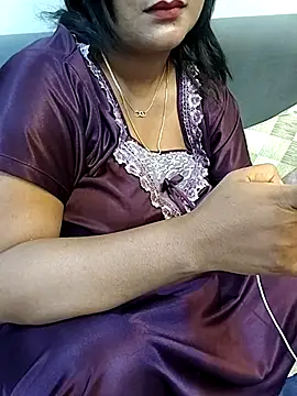 Snapshot of silky_queen chatting on 06-09-26, 06:41 silky queen online show from 06-09-26, 06:41