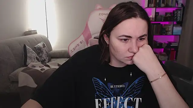 Snapshot of SexyWitch_666 chatting on 02-13-26, 06:53 SexyWitch 666 online show from 02-13-26, 06:53