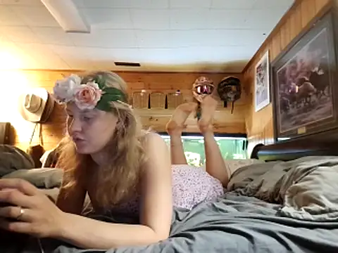 Ryan and Aurora online show from 06-04-26, 06:47