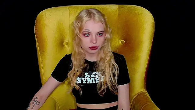 MisssLola online show from 09-15-25, 02:28