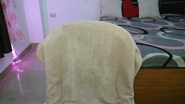 N-Natasha online show from 05-17-26, 12:01
