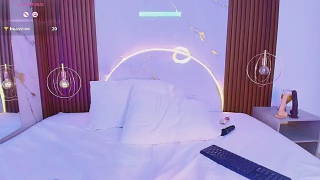 Snapshot of miamiller69 chatting on 02-09-25, 08:33 miamiller69 online show from 02-09-25, 08:33