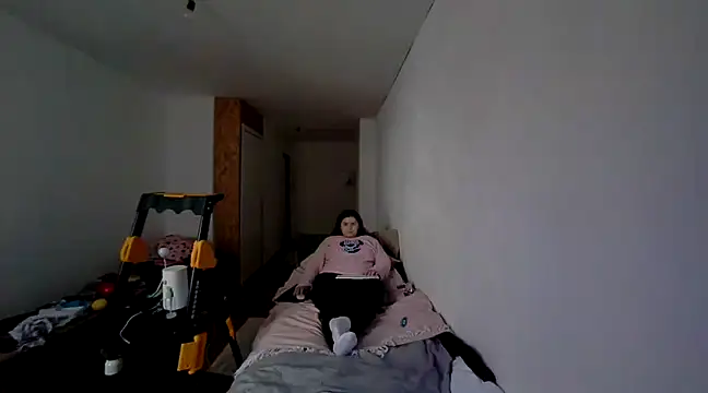 Snapshot of perfectly69 chatting on 01-09-25, 02:40 perfectly69 online show from 01-09-25, 02:40