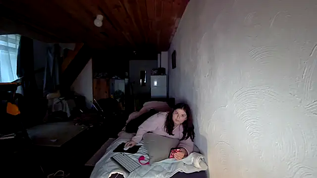 Snapshot of perfectly69 chatting on 01-17-25, 03:53 perfectly69 online show from 01-17-25, 03:53