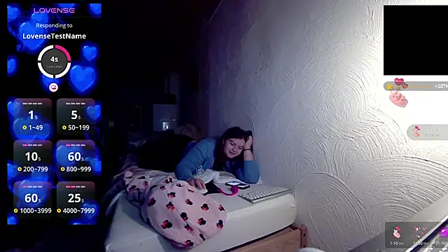 Snapshot of perfectly69 chatting on 01-31-25, 06:14 perfectly69 online show from 01-31-25, 06:14