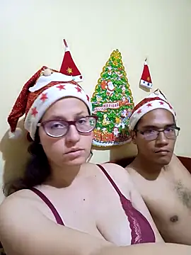 Snapshot of couple_orgasm chatting on 12-28-24, 03:04 couple orgasm online show from 12-28-24, 03:04