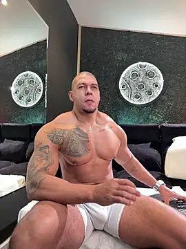 MassimoWalton2 online show from 09-28-25, 03:39