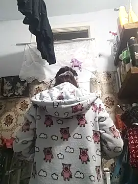 Snapshot of SweetLeila40 chatting on 02-18-26, 11:33 SweetLeila40 online show from 02-18-26, 11:33