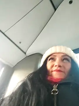 Snapshot of SweetLeila40 chatting on 03-05-26, 03:08 SweetLeila40 online show from 03-05-26, 03:08