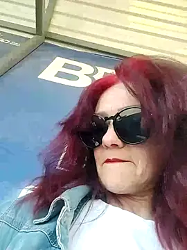 Snapshot of SweetLeila40 chatting on 05-16-26, 12:48 SweetLeila40 online show from 05-16-26, 12:48