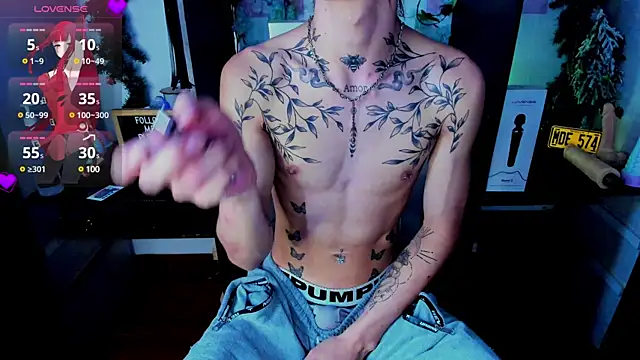 Snapshot of juniior_2311_ chatting on 03-05-25, 06:45 juniior 2311  online show from 03-05-25, 06:45