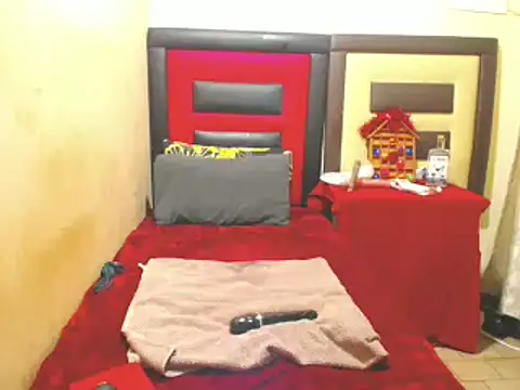 Snapshot of Keilasexy_ chatting on 02-11-25, 10:39 Keilasexy online show from 02-11-25, 10:39