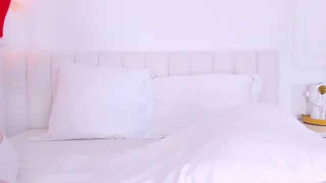 MoonAngelic online show from 12-30-24, 02:42