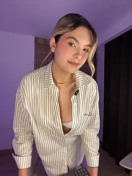 Snapshot of Odett_ chatting on 02-16-26, 12:18 Odett online show from 02-16-26, 12:18