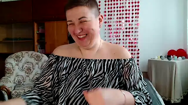 Annet1912 online show from 03-11-25, 09:56