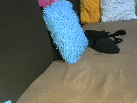 Snapshot of Soft_gal12 chatting on 03-22-25, 02:47 Soft gal12 online show from 03-22-25, 02:47