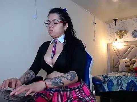 alexa-cooper- online show from 09-09-25, 03:00