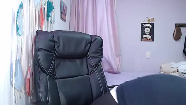Snapshot of yulieth_anamar chatting on 12-16-24, 10:34 yulieth anamar online show from 12-16-24, 10:34