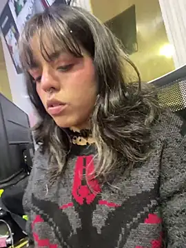 Snapshot of ivannabellini chatting on 05-31-26, 12:23 ivannabellini online show from 05-31-26, 12:23