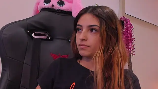 sofiarouge online show from 02-25-25, 02:14