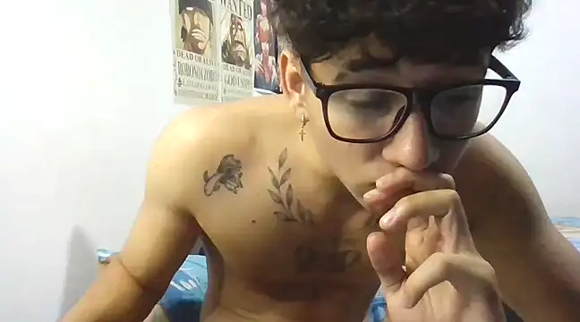 Snapshot of Dillom420 chatting on 03-07-25, 08:02 Dillom420 online show from 03-07-25, 08:02