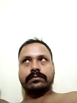 Snapshot of Aabhinashh chatting on 10-12-25, 09:25 Aabhinashh online show from 10-12-25, 09:25