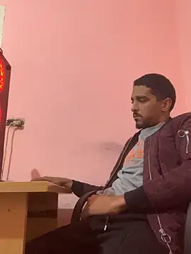 Snapshot of Xxxhalcon chatting on 11-23-25, 01:44 Xxxhalcon online show from 11-23-25, 01:44