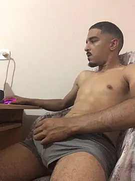 Snapshot of Xxxhalcon chatting on 06-21-26, 02:41 Xxxhalcon online show from 06-21-26, 02:41