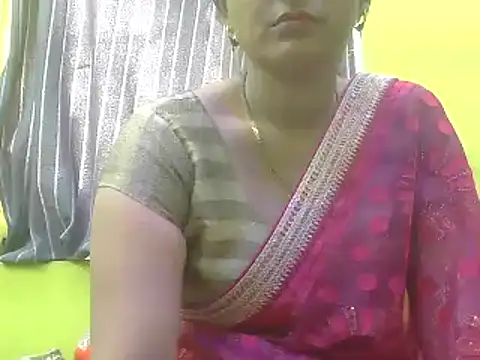 CUTYHINA 001 online show from 12-14-24, 04:23