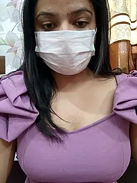 Snapshot of Myloveurvi chatting on 02-13-25, 07:13 Myloveurvi online show from 02-13-25, 07:13