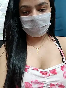 Snapshot of Myloveurvi chatting on 11-16-25, 02:11 Myloveurvi online show from 11-16-25, 02:11