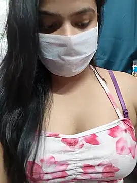 Snapshot of Myloveurvi chatting on 05-28-26, 11:18 Myloveurvi online show from 05-28-26, 11:18
