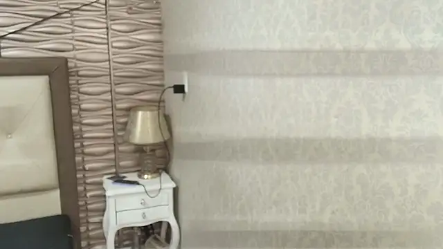 sofiaclauss online show from 10-30-25, 10:10