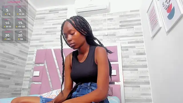 Snapshot of ebony_march chatting on 12-30-24, 06:38 ebony march online show from 12-30-24, 06:38