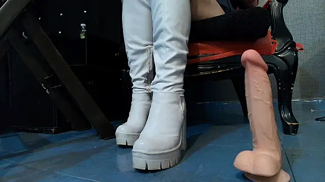 LusstCruella online show from 02-02-25, 03:17