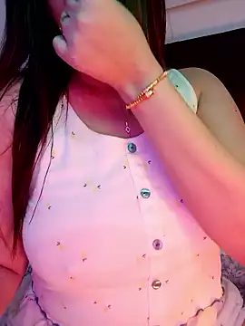 Snapshot of im_here- chatting on 01-11-26, 05:51 im here- online show from 01-11-26, 05:51