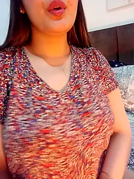 Snapshot of im_here- chatting on 04-06-26, 03:35 im here- online show from 04-06-26, 03:35