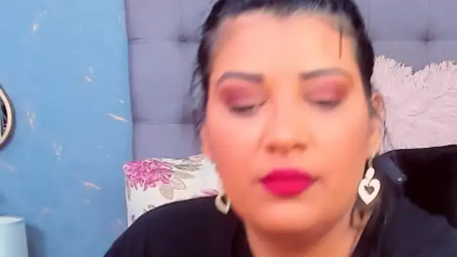 AmyCubes online show from 02-13-25, 08:06