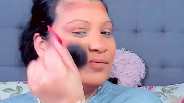 AmyCubes online show from 02-16-25, 07:38