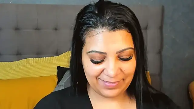 AmyCubes online show from 03-18-26, 04:15