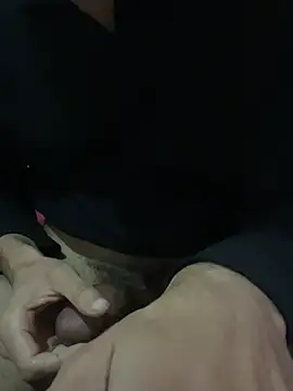 Young arabe online show from 01-03-25, 12:22